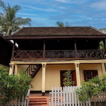 Villa Mira Heritage Luang Prabang Exterior photo